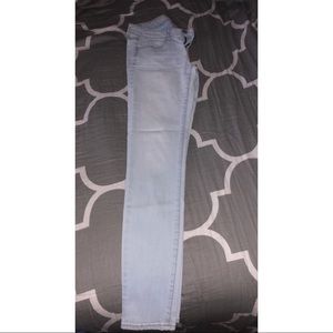 Light Wash American Eagle Jeggings